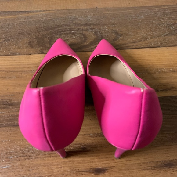 Hot Pink Pumps - Picture 3 of 5